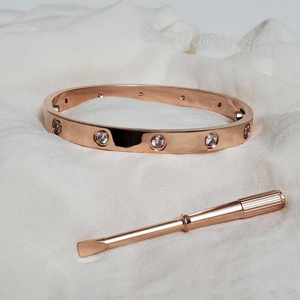 NEW Screw bangle 18k gold plated stainless steel with brilliant cut zirconia